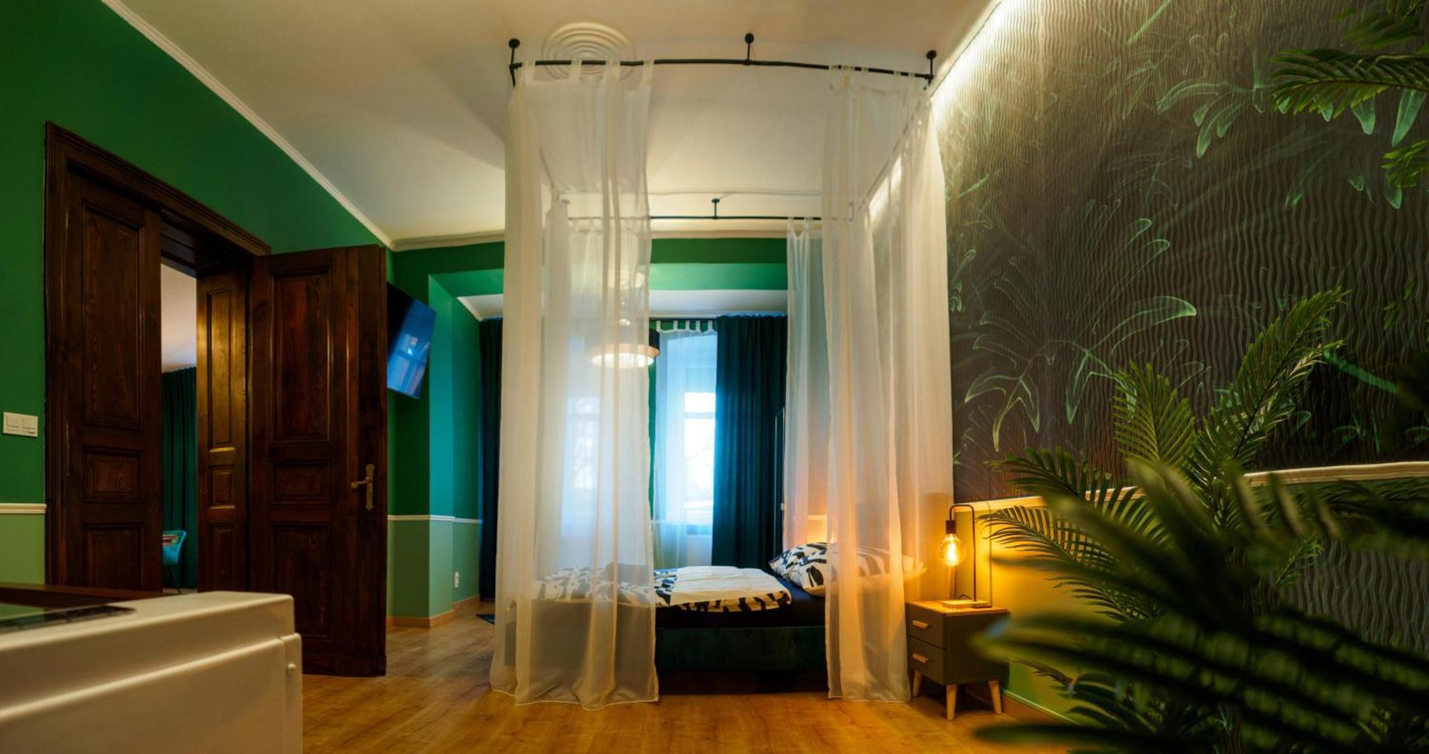 Punkt - Z Jacuzzi W Centrum Gliwic