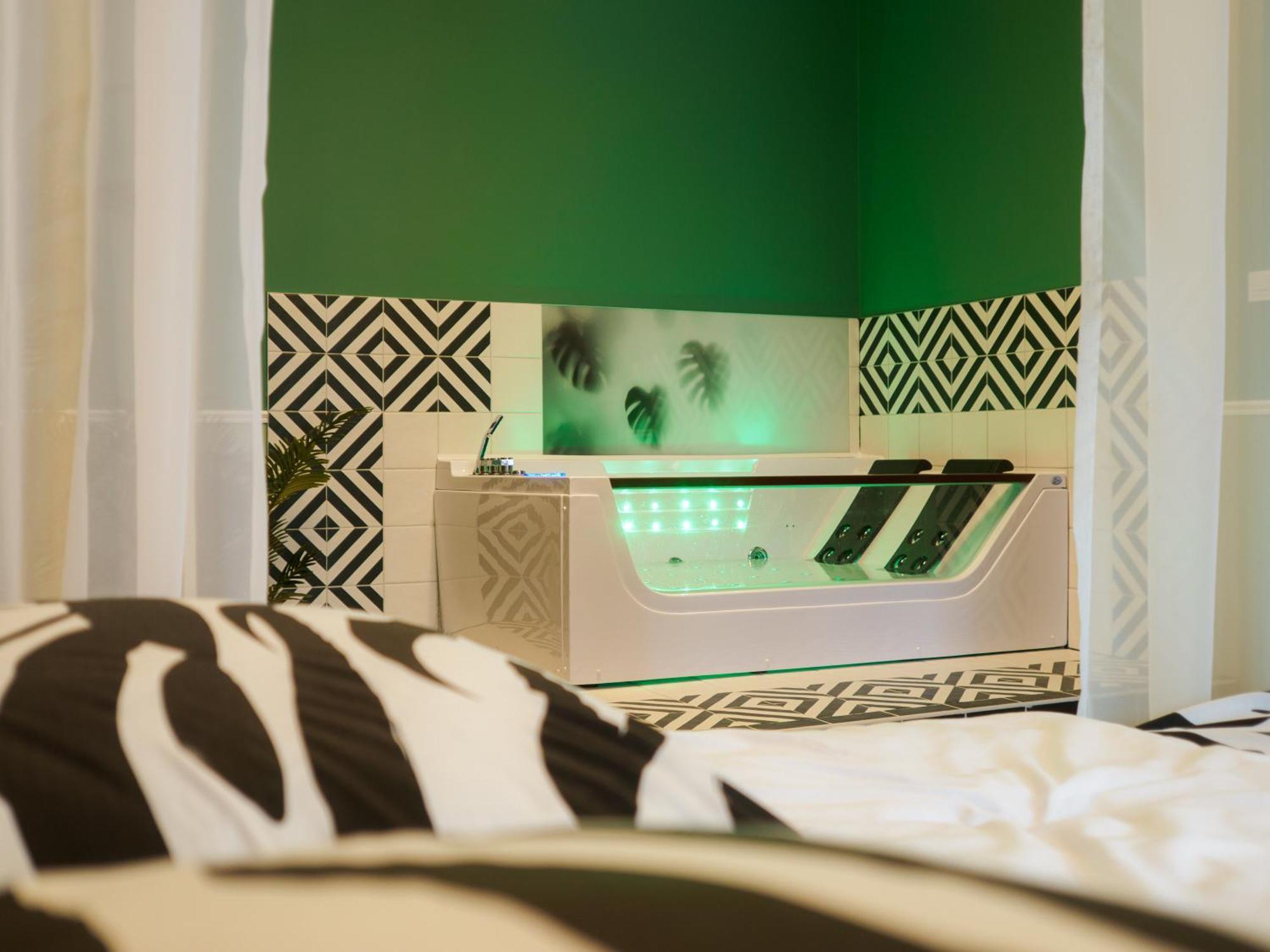 Punkt - Z Jacuzzi W Centrum Gliwic